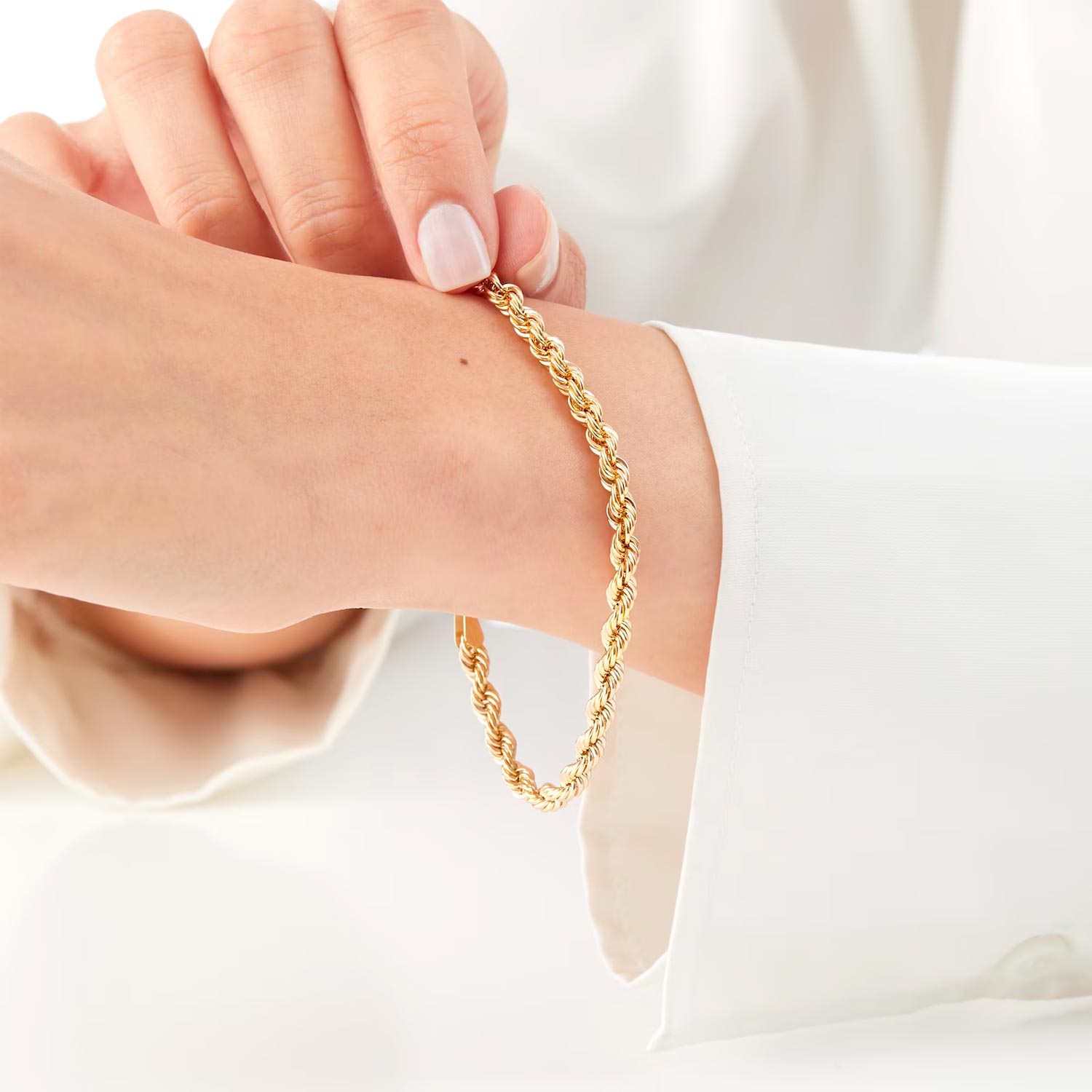 9ct Yellow Gold Rope Chain Bracelet – Image 2